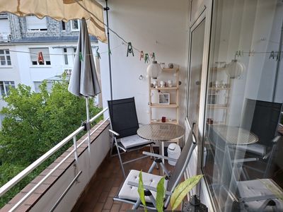 Mobilierte 1-Z-Wohnung mit SW-Balkon in Bonn Kessenich | 655 € warm | ab 01.10.26 | renoviertes Bad