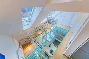 Herzogpark/Bogenhausen: 4-Zimmer-Wohnung mit Dachterrasse, Balkon und Garten – Kolbergerstr 18, 81679 Herzogpark, München – Vorschaubild 22