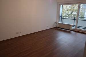 Schöne, helle 2 Zimmer-Wohnung mit Balkon und Einbauküche in ruhiger, zentraler Lage! – Ottweilerstr. 1, 40476 Derendorf, Düsseldorf – Vorschaubild 4