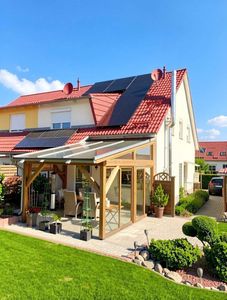 Ihr sehr gepflegtes neues Zuhause mit Wintergarten & Kamin in Fünfeichen