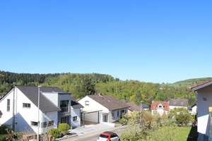 Viel Platz auf 3 Etagen - EFH in ruhiger und sonniger Lage – Die vollständige Adresse der Immobilie erhältst du vom Anbieter., 65817 Eppstein – Vorschaubild 1