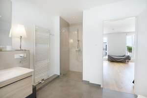 Modernes Familienhaus mit Dachterrasse, Sauna und Südwestgarten in Wiesbaden-Nordenstadt – Die vollständige Adresse der Immobilie erhältst du vom Anbieter., 65205 Nordenstadt, Wiesbaden – Vorschaubild 13
