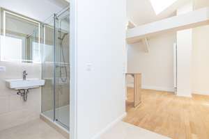 Modernisiertes DG-Highlight mit Terrasse in ruhiger Lage – sofort verfügbar! 3 Zimmer, 2 Bäder & EBK – Falkenhagener Straße 57, 13585 Spandau (Ortsteil), Berlin – Vorschaubild 7