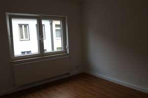 sanierte 2-Zi-Whg.mit Balkon i.6-Part.-Haus – Geldernsche Str. 214, 47803 Inrath/Kliedbruch, Krefeld – Vorschaubild 4