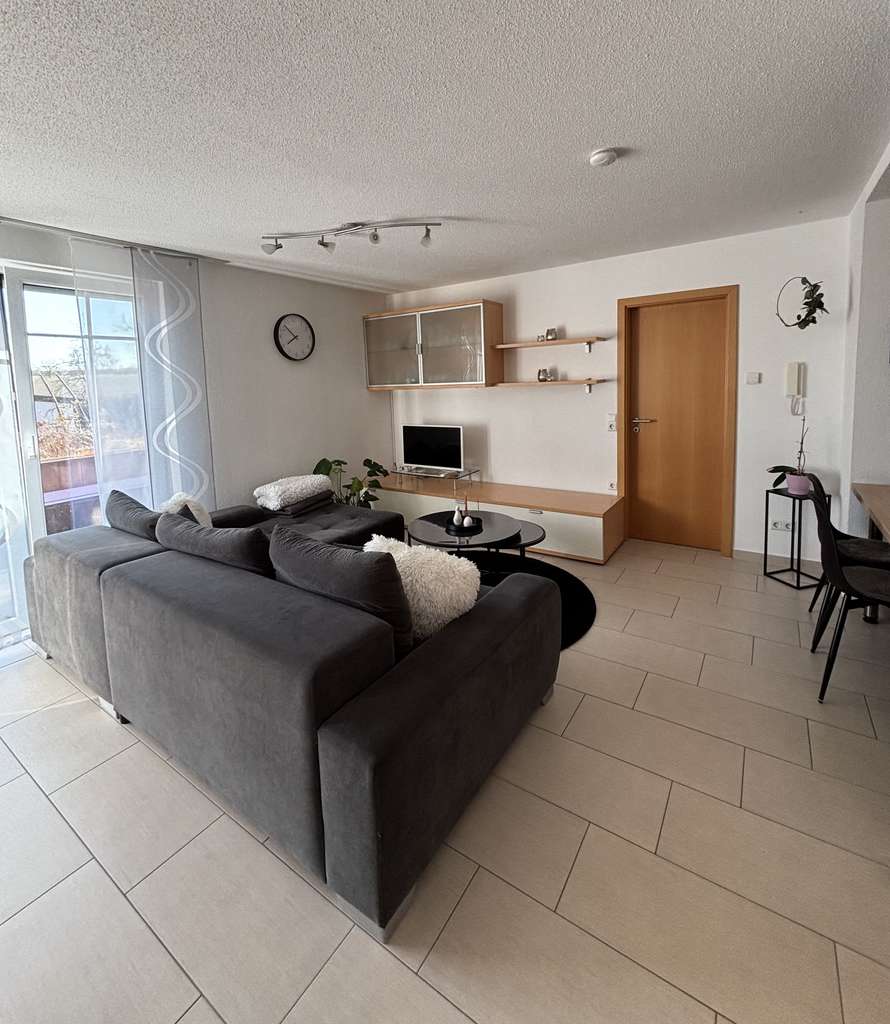 Immobilie in Maselheim - Attraktives 3-Familienhaus in Sulmingen mit Pool, PV-Anlage und großem Garten – ideal für Eigennutze - Bild 4