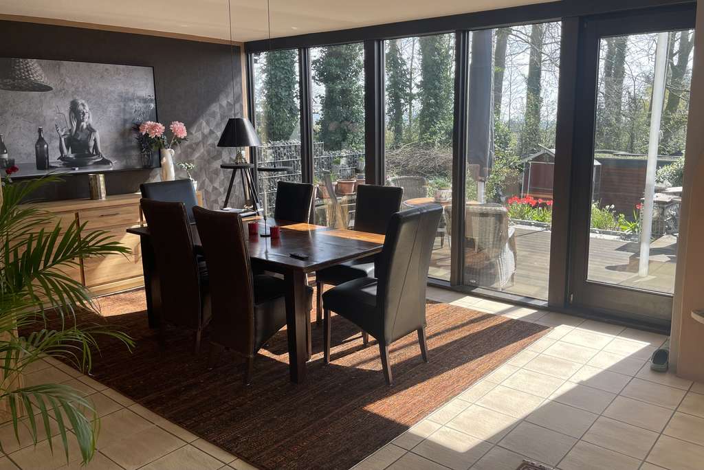 Immobilie in Bad Iburg - Außergewöhnliches Wohnhaus in Südhanglage - Bild 2