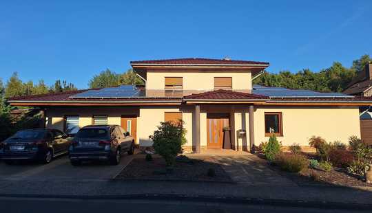 Bild von Haus mit Einliegerwohnung