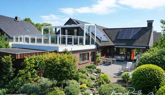 Bild von Großzügiges Einfamilienhaus mit Einliegerwohnung