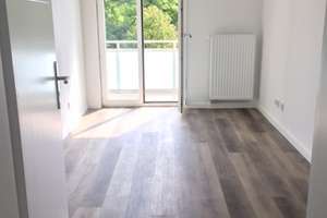 Helle und gut geschnittene 3-Zimmer Wohnung im 2. OG mit Sonnenbalkon – Odenwaldstraße 19, 51105 Humboldt/Gremberg, Köln – Vorschaubild 5