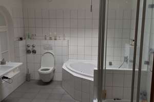 Mitten drin in Poppelsdorf! Einziehen und wohlfühlen! Mit eigenem Garten und EBK inkl. E-Geräten – Sebastianstraße 20, 53115 Poppelsdorf, Bonn – Vorschaubild 20