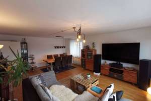 Schöne, geräumige drei Zimmer Wohnung in Stuttgart, Weilimdorf – Die vollständige Adresse der Immobilie erhältst du vom Anbieter., 70499 Bergheim, Stuttgart – Vorschaubild 3