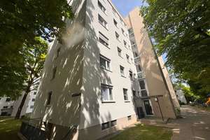Modern sanierte 2-Zimmer-Wohnung in ruhiger Lage am Kuhsee – Die vollständige Adresse der Immobilie erhältst du vom Anbieter., 86163 Hochzoll-Süd, Augsburg – Vorschaubild 1