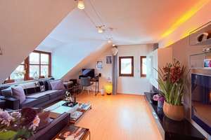 Stilvolle Dachgeschosswohnung in ruhiger Grünlage von Alterlangen – bezugsfrei, hochwertig ausgestat – Lerchenbühl 24, 91056 Heiligenloh, Erlangen – Vorschaubild 9