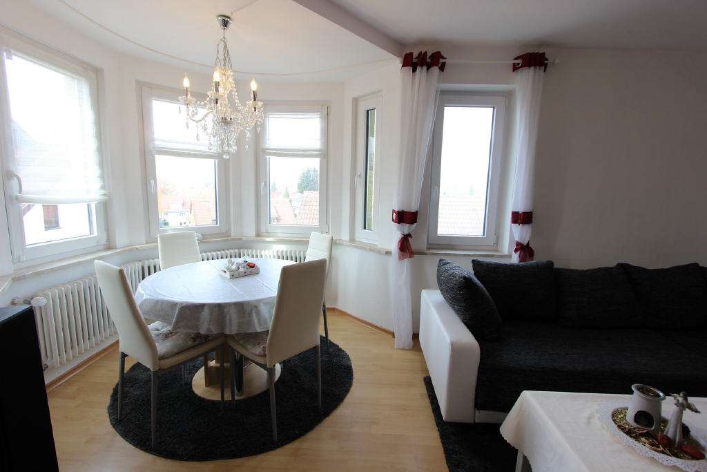 Immobilie in Wangen im Allgäu - 3,5 Zimmer mit sonnigem Balkon in guter Lauflage zur Altstadt - Bild 1