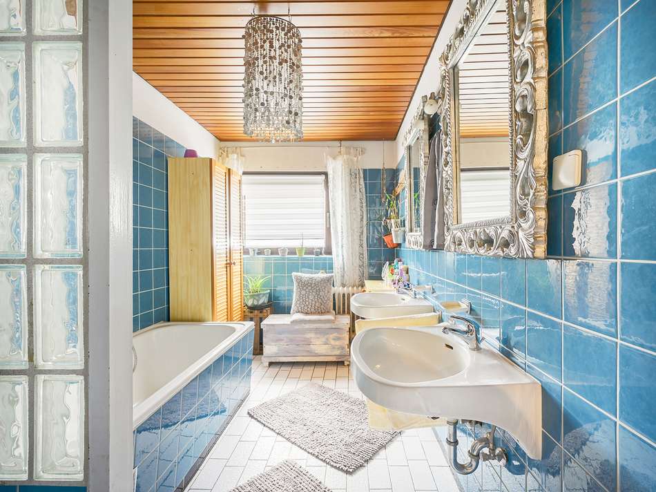 Badezimmer EG