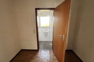 Eigenheim oder Investment: 2-FH als Kapitalanlage , Generationenhaus oder großzügiges Zuhause mit vi – Die vollständige Adresse der Immobilie erhältst du vom Anbieter., 76706 Dettenheim – Vorschaubild 12