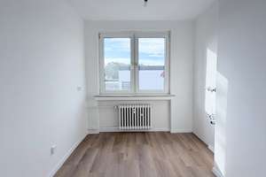 Helle, modern kernsanierte 4,5-Zimmer-Wohnung mit großem Balkon im 1. OG in Duisburg-Kaßlerfeld – Auf der Höhe 5, 47059 Kaßlerfeld, Duisburg – Vorschaubild 6