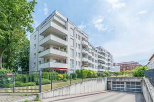 Penthouse-Feeling im Grünen: Großzügige 4-Zimmer-Wohnung mit Terrasse und Balkon in Berlin-Britz – Die vollständige Adresse der Immobilie erhältst du vom Anbieter., 12347 Britz, Berlin – Vorschaubild 23