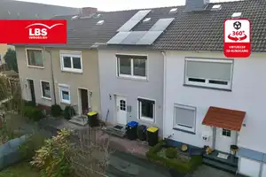 Einziehen. Wohlfühlen. Modernisiertes Reihenmittelhaus in Seesen!  – Goslar (Kreis) – Vorschaubild 1