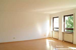 BALD FREI: SONNIGE UND GEMÜTLICHE 2-ZIMMERWOHNUNG MIT BALKON!! – Dobritzer Straße 11, 1237 Seidnitz/Dobritz, Dresden – Vorschaubild 3