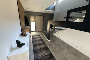 Architektur trifft Stil - Exklusives Designerhaus mit Dachterrasse, Pool & Kunstkonzept – Die vollständige Adresse der Immobilie erhältst du vom Anbieter., 1445 Radebeul – Vorschaubild 15