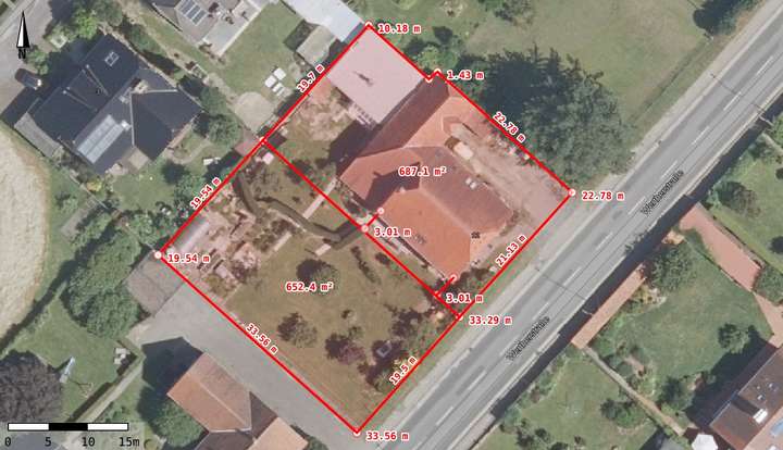 Luftbild mit Längen und Fläche