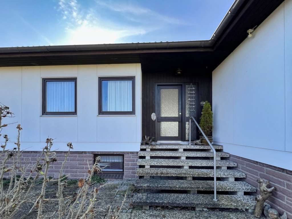 Immobilie in Algermissen - Großzügiger Bungalow in ruhiger Lage - Bild 3