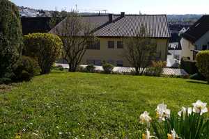 Mehrfamilienhaus mit 8 Garagenstellplätzen, Werkstatt und Lager in ruhiger Lage von Oberboihingen – Esslingen (Kreis) – Vorschaubild 2