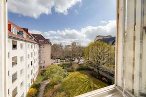 Seeblick-Juwel! 2 Zimmer | 46 m² | 4. OG | Altbau 1926 | Korkboden | Charlottenburg | Sofort frei!