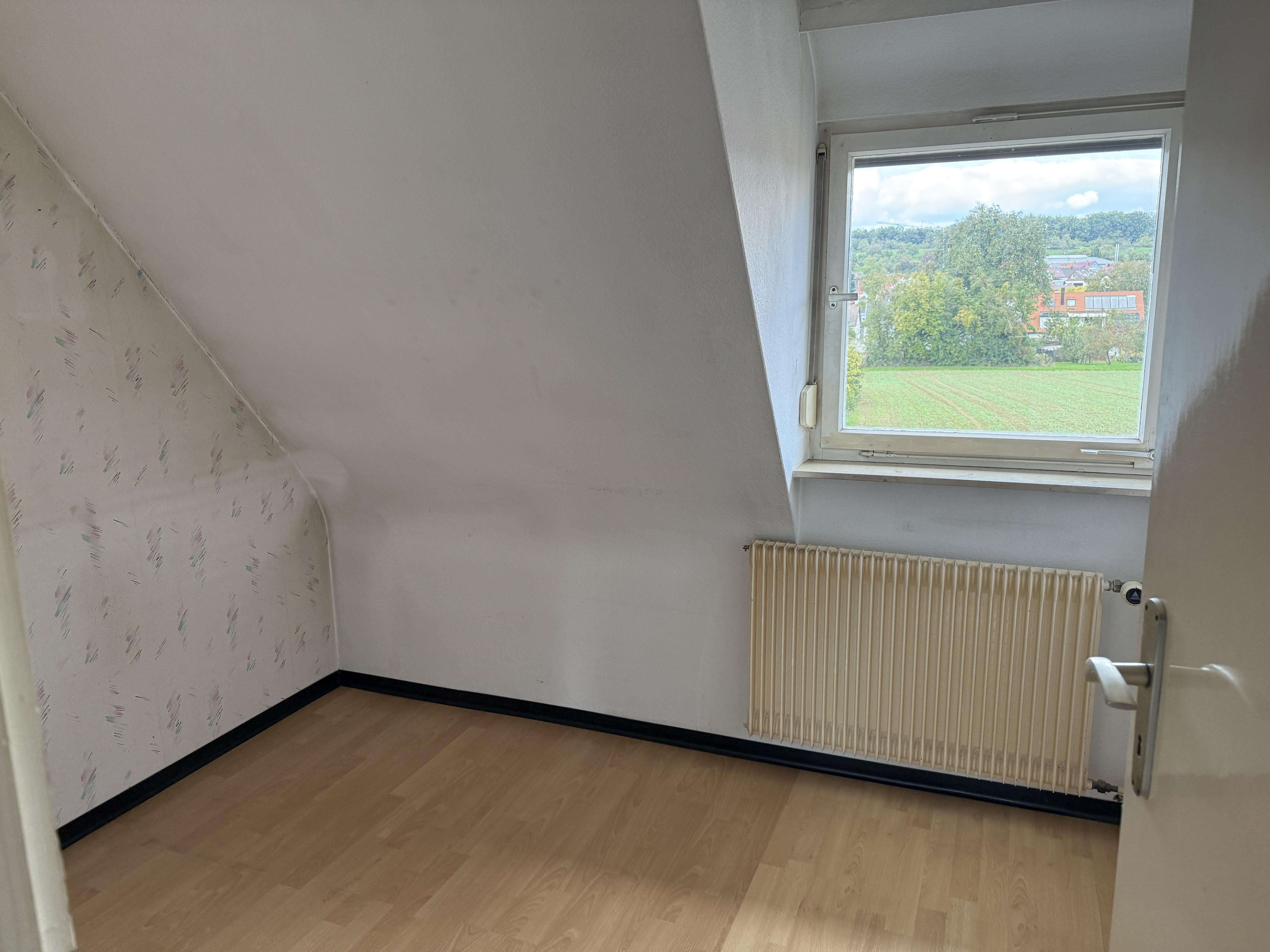 Immobilie in Notzingen - Charmantes Reiheneckhaus für Handwerker - Bild 3