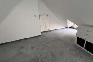 ruhige Dachgeschoss Wohnung (Maisonette) – Cecilienstr. 10, 12247 Lankwitz, Berlin – Vorschaubild 7