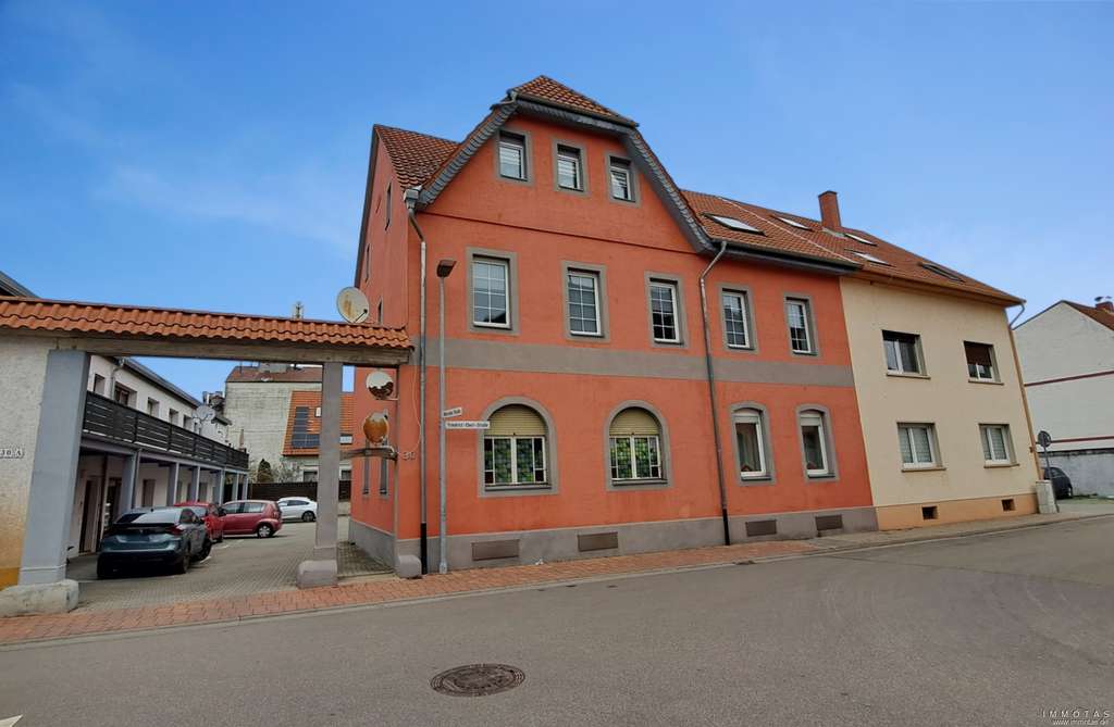 Immobilie in Bobenheim-Roxheim - 3-Zimmer-Maisonette-Wohnung im Dachgeschoss und Spitzboden; mit Garage - frei nach Vereinbarung - Bild 0
