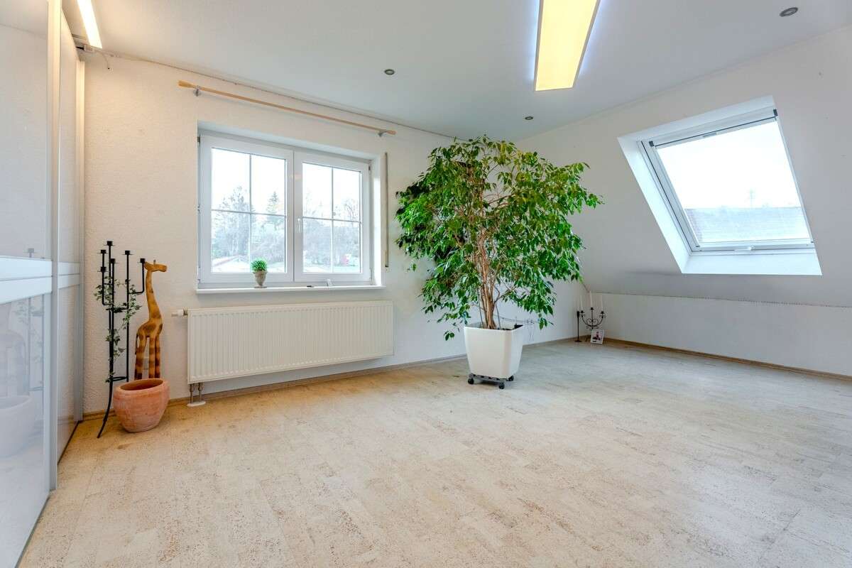 Immobilie in Eigeltingen - Zwei Generationen unter einem Dach – ein Zuhause mit Geschichte und Zukunft - Bild 9