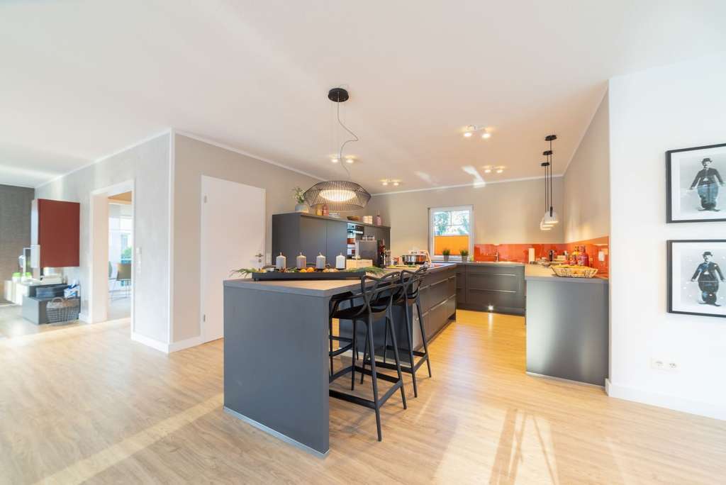 Immobilie in Schnabelwaid - Ihr persönliches Traumhaus in Schnabelwaid - Modernes Fertighaus mit individueller Planung und nachh - Bild 3