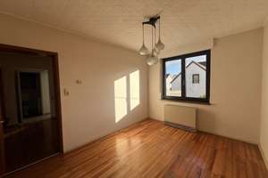 Tolle Alternative zur Wohnung! Helles EFH mit Terrasse, Stellplatz + Keller in zentraler Lage – Die vollständige Adresse der Immobilie erhältst du vom Anbieter., 76676 Graben-Neudorf – Vorschaubild 14