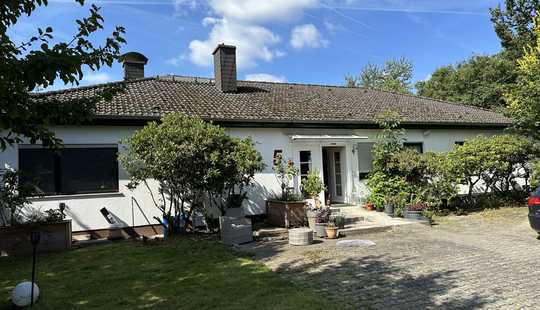 Bild von Fertighaus mit 3 Wohneinheiten und Doppelgarage