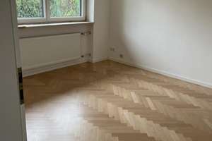 Exklusive Doppelhaushälfte in begehrter sonniger Lage von Murnau mit neuer Einbauküche, usw.. – Die vollständige Adresse der Immobilie erhältst du vom Anbieter., 82418 Murnau am Staffelsee – Vorschaubild 7