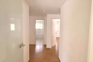 Helle 4-Zimmer-Wohnung mit Balkon im begehrten Stuttgart-Emilienstraße – Emilienstraße 24, 70563 Vaihingen-Mitte, Stuttgart – Vorschaubild 9