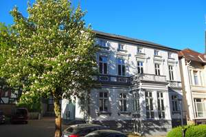 Loggia u. Balkon: neuwertige 3,5-Zimmer Porta Hausberge ZENTRAL