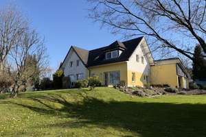 Traumhaus mit Weitblick: Großzügiges EFH mit Doppelgarage & großem Garten in Leverkusen-Kursiefen