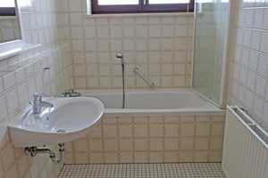Geräumiges sowie vielseitiges RMH in exzellenter Lage – Isaraustraße 40-54, 82538 Bad Tölz-Wolfratshausen (Kreis) – Vorschaubild 32