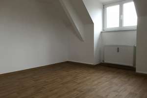 3 Räume im Dachgeschoss zum Wohlfühlen – Luetzener Str. 4, 6231 Bad Dürrenberg – Vorschaubild 3
