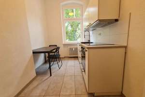 Renovated 2-room apartment | Sanierte 2-Zimmer-Wohnung – Kreuzbergstraße 45, 10965 Kreuzberg, Berlin – Vorschaubild 3