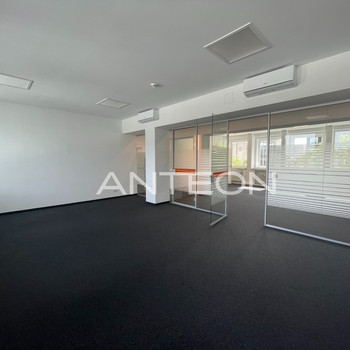 Sky 82 – Zentrale Büros | Attraktive Ausstattung | Kurzfristig bezugsfertig