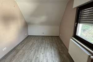 Vollständig renovierte 3-Zimmer-Wohnung mit Balkon und EBK in Mannheim – Die vollständige Adresse der Immobilie erhältst du vom Anbieter., 68163 Neuostheim/Neuhermsheim, Mannheim – Vorschaubild 2