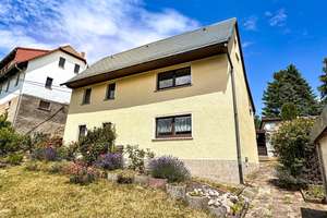 Einfamilienhaus in Crimmitschau
Neue Heizung, Garten, Nebengelass  – Die vollständige Adresse der Immobilie erhältst du vom Anbieter., 8451 Crimmitschau – Vorschaubild 2