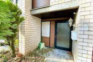 Geringe Erbpacht!
Idyllisches Reihenmittelhaus mit viel Platz für Familien! – Die vollständige Adresse der Immobilie erhältst du vom Anbieter., 53117 Auerberg, Bonn – Vorschaubild 2