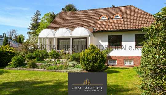 Bild von ***EINFAMILIENHAUS MIT POTENTIAL*** - ehemaliger Bungalow mit wohnlich genutzter Doppelgarage