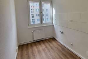 *WG-geeignete  - 3 Raumwohnung  mit Tageslichtbad und Einbauküche als Option* – Umfassungsweg 2, 39124 Neue Neustadt, Magdeburg – Vorschaubild 2