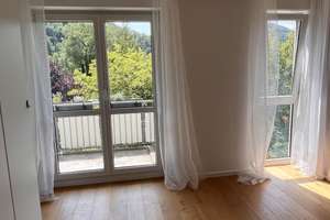 Frisch sanierte 1-Zimmerwohnung in zentraler Lage  – In der Musel 21, 72574 Bad Urach – Vorschaubild 1